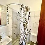 Apartment By The Sea Jezera, Murter - 5123 Jezera