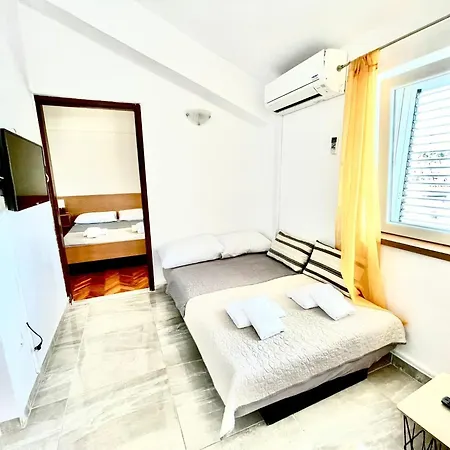 By The Sea Jezera, Murter - 5123 Apartment *