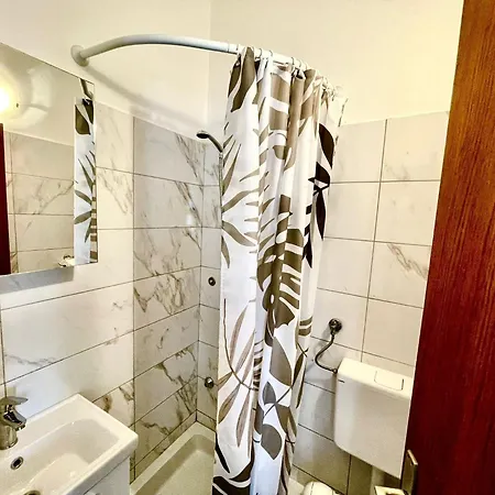 Apartment By The Sea Jezera, Murter - 5123 Jezera