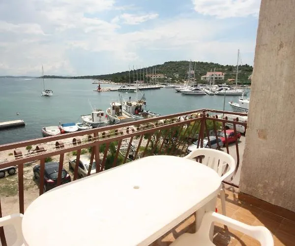 By The Sea Jezera, Murter - 5123 * Jezera