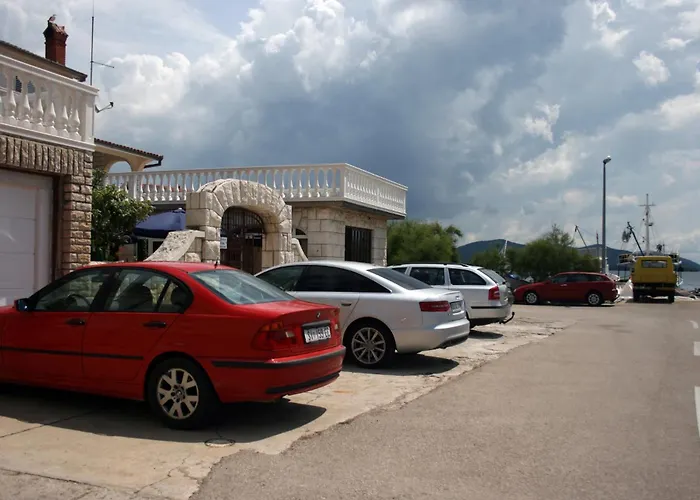 By The Sea Jezera, Murter - 5123 *