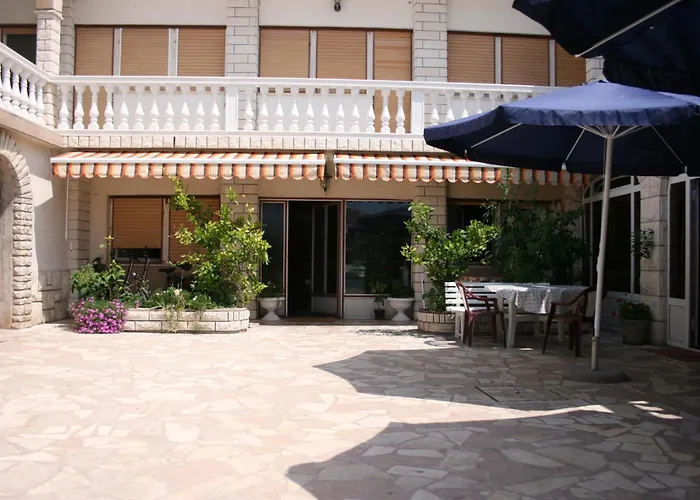 Apartamento By The Sea Jezera, Murter - 5123 Jezera